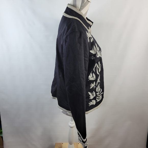 Debbie Shuchat Embroidered Jacket /Blazer Hook closures Size 16 Black 97% Cotton - Picture 10 of 16